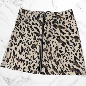Forever 21 Leopard Print Zip-Front Mini Skirt Size Small